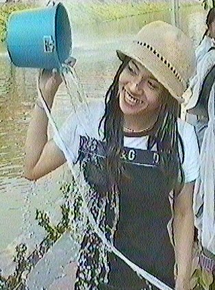 Thai girls love to wear wet clothing